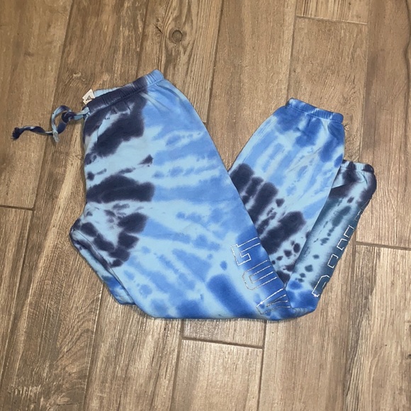 PINK NWT Blue Tye Dye Sweats size Small - Picture 3 of 3